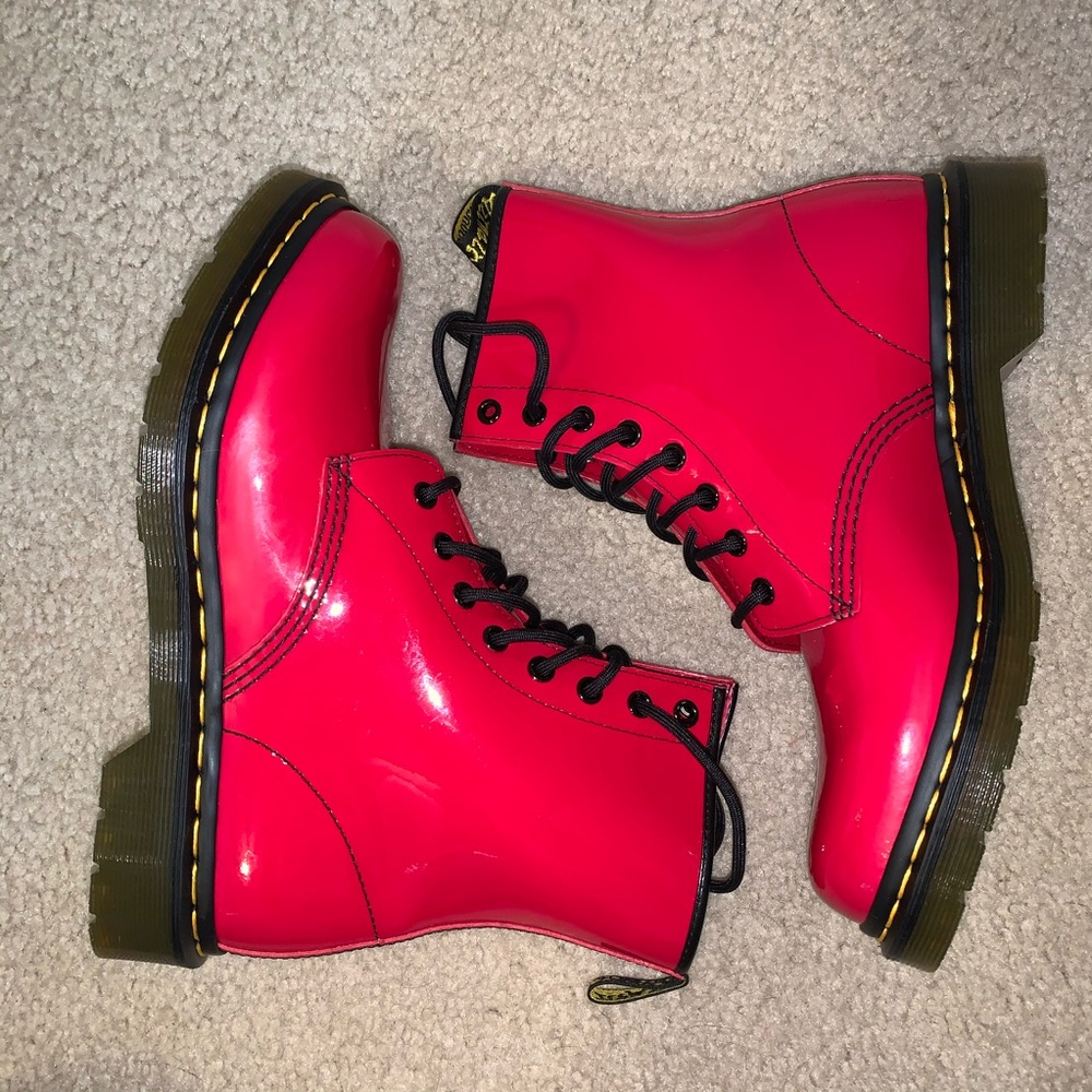 Dr Martens 1460 Women Red Patent Lamper boots